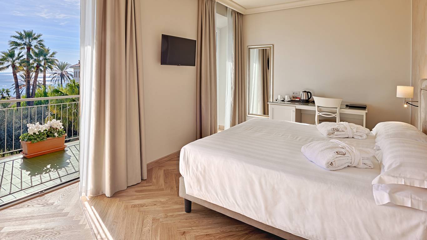 Hotel-Paradiso-206-4226-jpg-web-2024