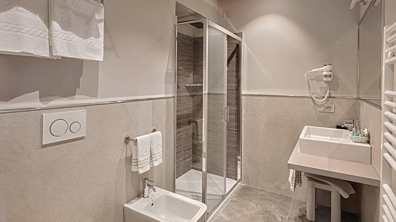 Hotel-Paradiso-208-4338-jpg-web-n